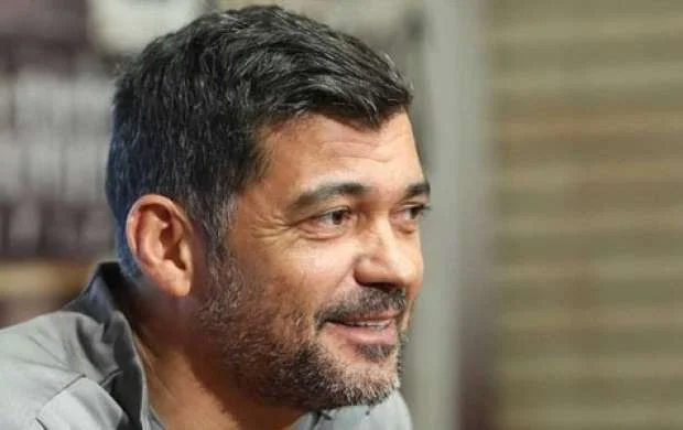 "Portu"nun baş məşqçisi "Qarabağ"ı delfinə bənzətdi 