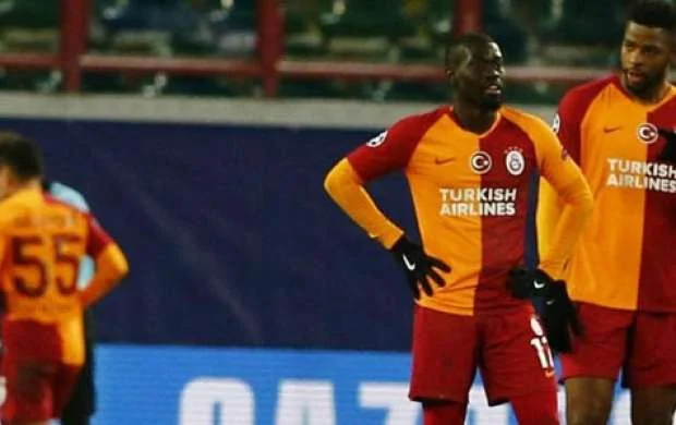 "Qalatasaray" Moskvada "dondu" - VİDEO 
