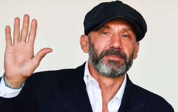 Xərçəngə yoluxan futbolçu: "Ana və atamdan tez ölmək istəmirəm" 