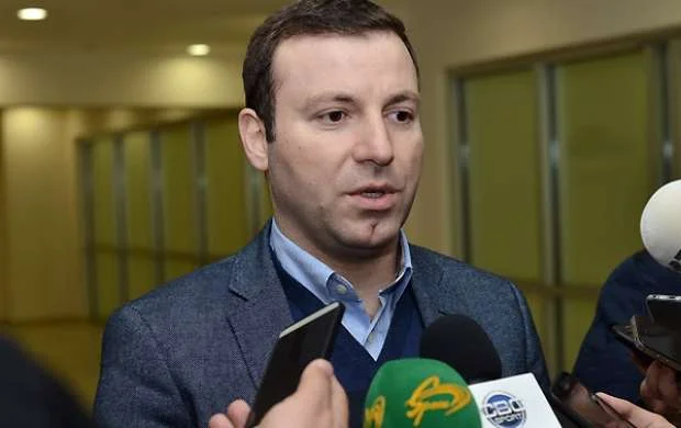Elxan Məmmədov: "Deyə bilmərəm, Qurban müəllim nəyi düşünür" 