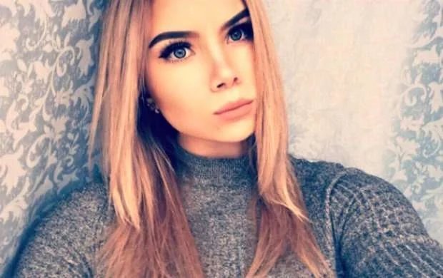 Hamama "iPhone" ilə girən xanım idmançı öldü - FOTOLAR 