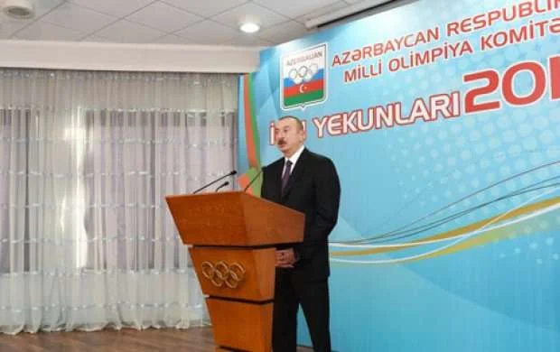 Prezidentin mənzil verdiyi məşqçi və idmançıların SİYAHISI   