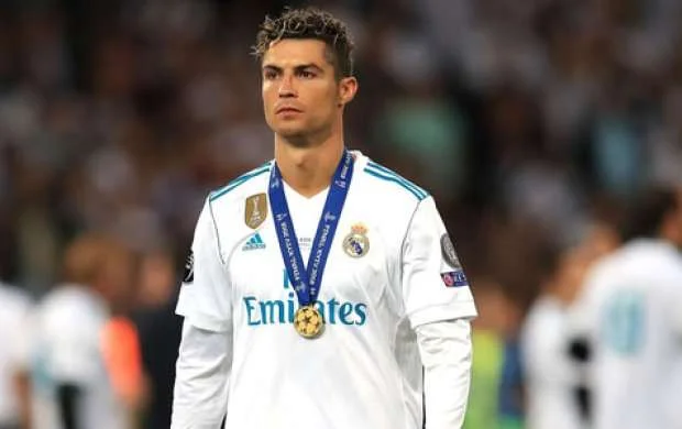 Ronaldoya 2 il həbs cəzsası - Şok qərar 
