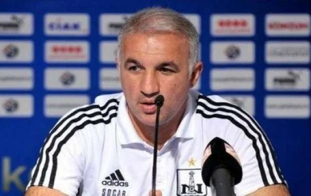 Arif Əsədov Super Liqa klubunun baş məşqçisi olur 
