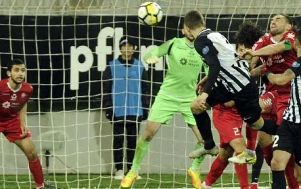 "Neftçi" kubokdan getdi, "Zirə" yarımfinalda 