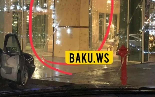 “Bravo”ya “Audi-Q3”lə girən xanım sürücü kimdir? - FOTOLAR 