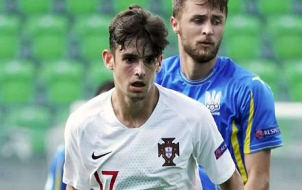 "Yuventus" "Qızıl buts"un sahibini transfer edir 