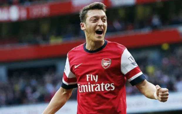 "Arsenal" Məsut Özillə bağlı qərar verdi 