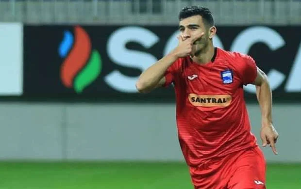 Daha bir futbolçu "Zirə"dən getdi 