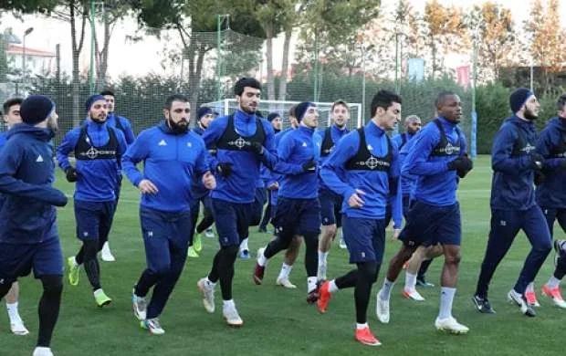"Qarabağ" "Neftçi"ni darmadağın edən komandaya uduzdu - TAM VİDEO  