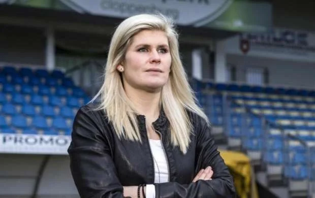 Qadın baş məşqçi: "Heyəti futbolçuların cinsi orqanı ölçüsünə görə qururam" 
