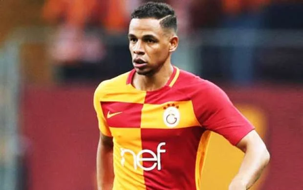 PSJ "Qalatasaray"ın futbolçusunu transfer edir 