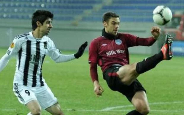 Prosineçkinin milliləşdirmək istədiyi futbolçu "Keşlə"də! 