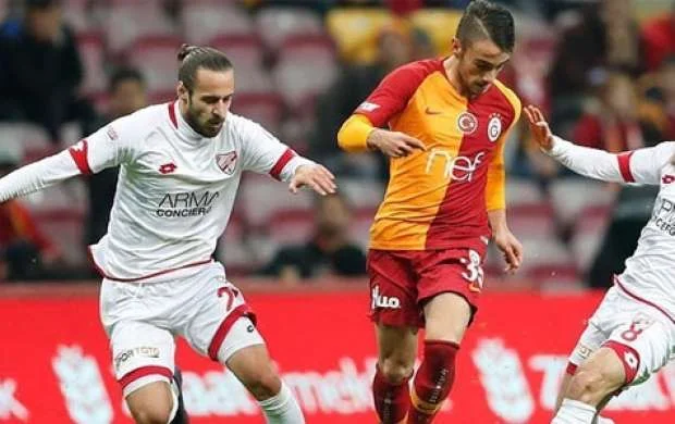 Millimizin üzvü “Qalatasaray”la oyunda penaltiyə səbəb oldu 