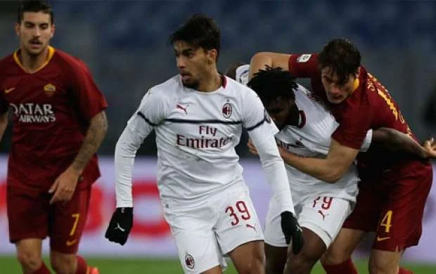 "Roma" - "Milan" matçında "sülh" - VİDEO 