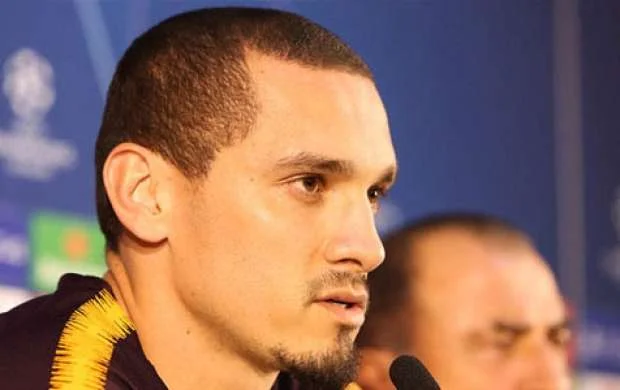 "Qalatasaray"ın futbolçusu ərəb klubunda 