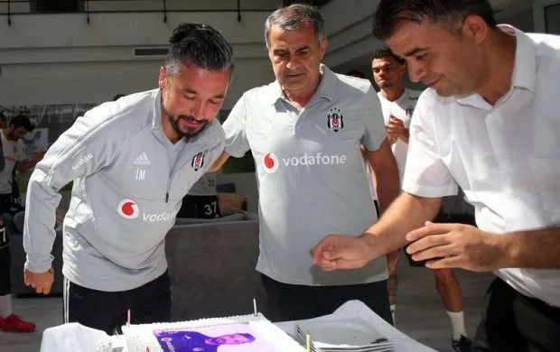 "Beşiktaş" İlhan Mansızla yolları ayırdı - SƏBƏB 
