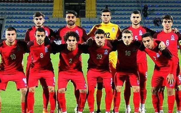 Serb baş məşqçi millimizə 23 futbolçu çağırdı 