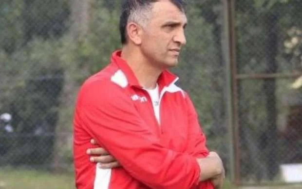 Elşad Əhmədov: "İkinci görüşdü ki, qırmızı vərəqə alırıq" 