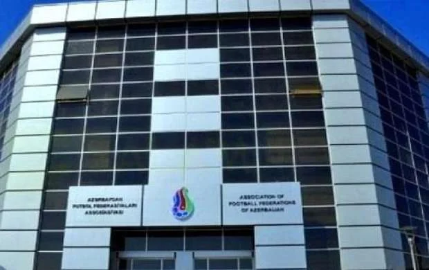 Klublara cərimə, futbolçulara və məşqçiyə cəza 