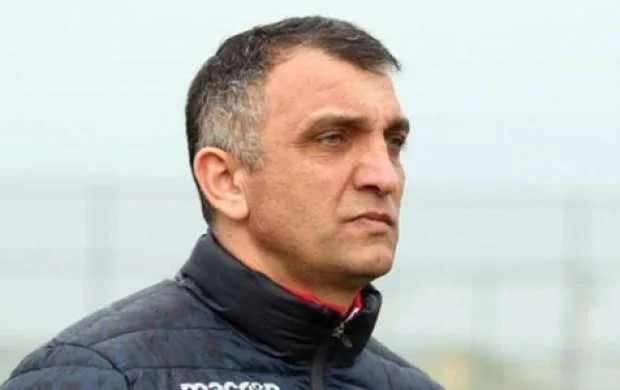 Elşad Əhmədov: "Bir-iki hücumçu ilə danışıqlar gedir" 