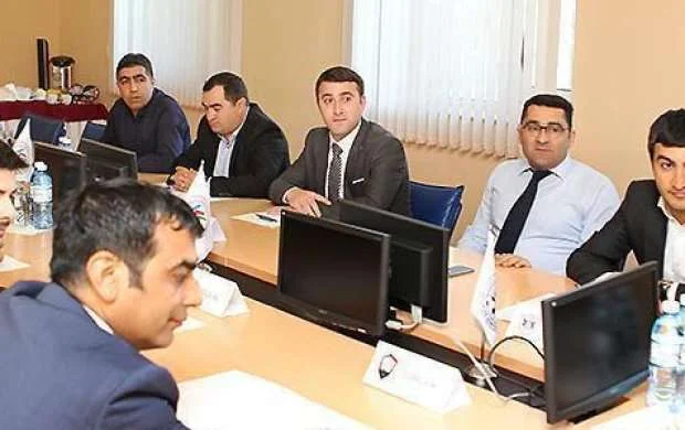 Klublar Komitəsi sədr seçəcək 