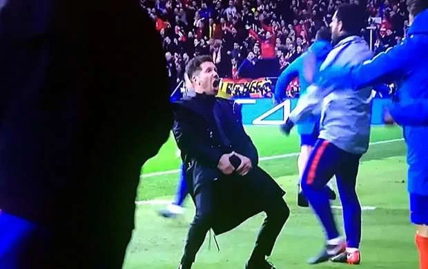 UEFA Simeonenin ədəbsizliyini necə dəyərləndirəcək? 