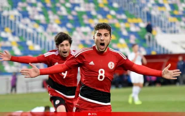 19 yaşlı gürcü "Rubin"i "süründürür" 