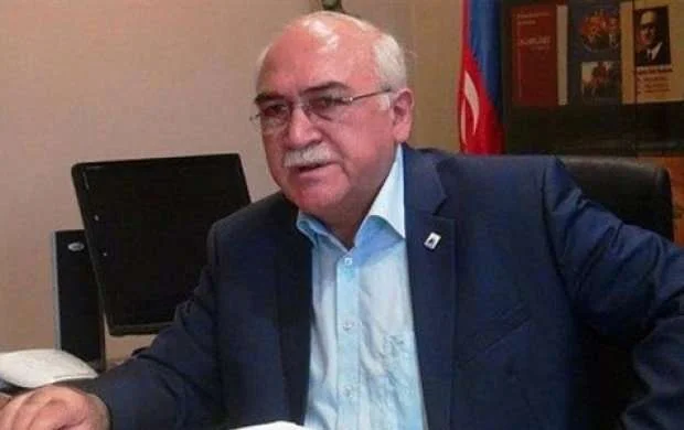 İsa Qəmbər: "Qurban Qurbanov istefa vermədi... Onu kənarlaşdırdılar" 