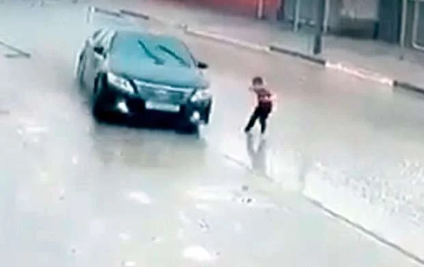 Nazarov üçün 3 dəqiqə 