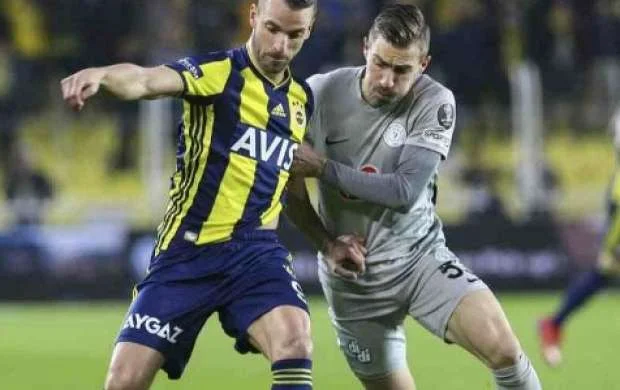 "Neftçi"dən qovulan futbolçu "Fənərbaxça"ya 2 qol vurdu - VİDEO 