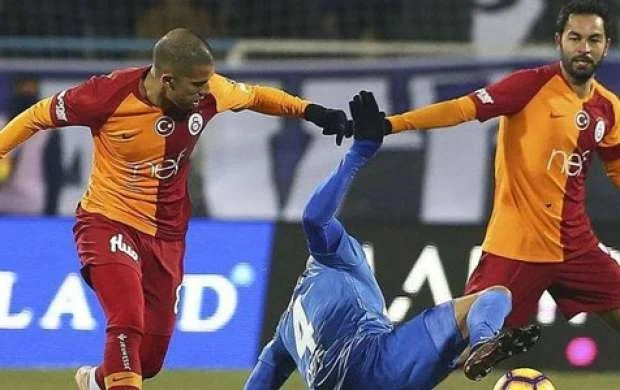 "Qalatasaray" Ərzurumda büdrədi, "Başakşəhər" qələbə qazandı - VİDEO 