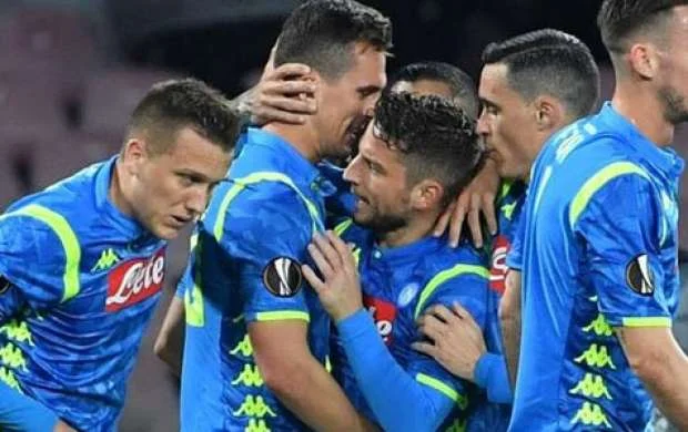 "Napoli" evdə coşdu - VİDEO 