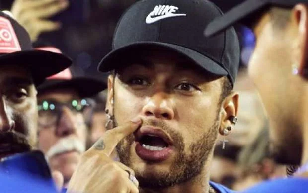 PSJ-da dava: Neymar hücuma keçdi, ara qarışdı 