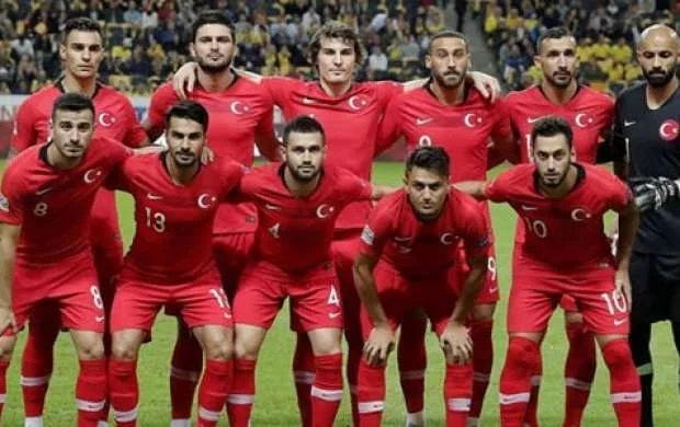 Şenol Günəş milliin heyətini açıqladı 
