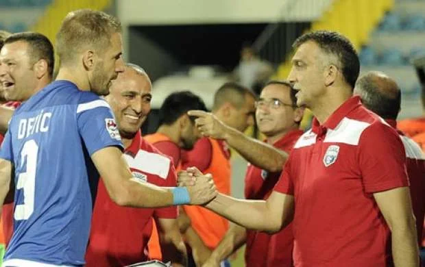 Elşad Əhmədov: "Meydana elə 10 futbolçu ilə çıxaq, maraqlı olsun" 