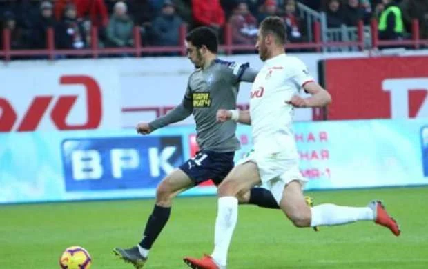 Ramil Şeydayev doğum günündə fərqləndi: ardıcıl 3-cü oyunda 3-cü qol 