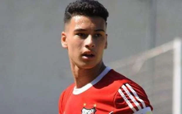 "Barselona"nın bəyənmədiyi futbolçunu 25 klub istəyir 