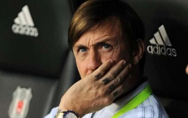 "Beşiktaş"ın prezidenti yeni baş məşqçinin adını açıqladı 