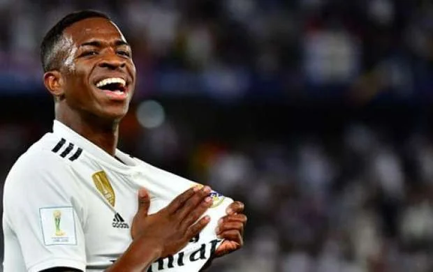 "Real"ın futbolçusu: "Barselona"dan təklif almışam" 