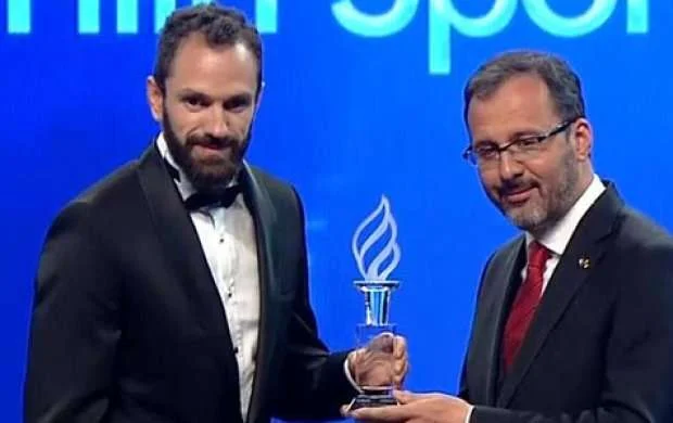 Ramil Quliyev Türkiyədə ilin idmançısı seçildi 