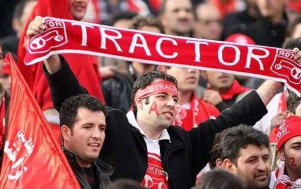 "Traktorsazi" darmadağın etdi, təqibdən qopmadı 