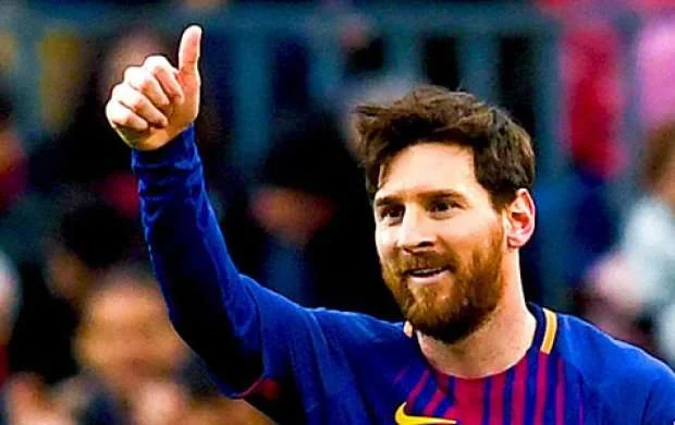 Messi Ronaldonu keçdi - VİDEO 