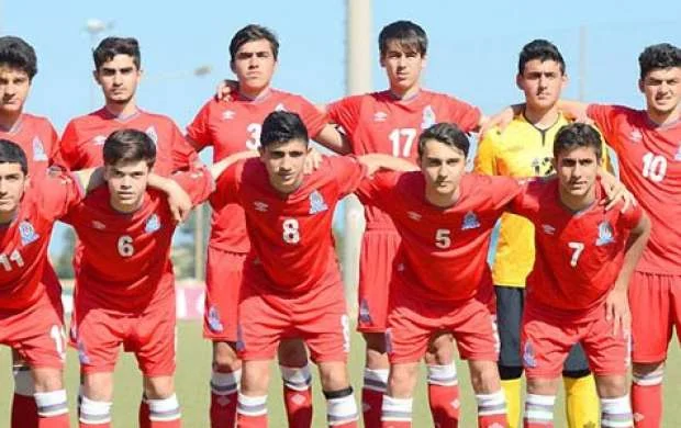 Milli komandamıza 28 futbolçu çağırıldı 