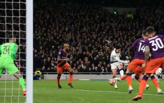 Aquero penaltini qaçırdı, "Siti" uduzdu - VİDEO 