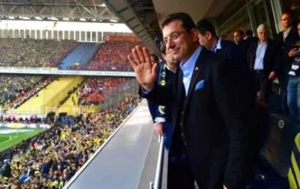 Əkrəm İmamoğlundan şok iddia: "Beşiktaş" və "Fənərbaxça"nı təhdid etdilər" 