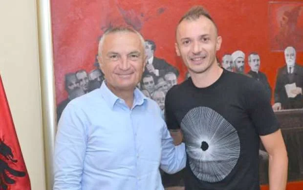 Dövlət başçısı: "Aqolli "Qarabağ"la çempion kimi vidalaşdı" 