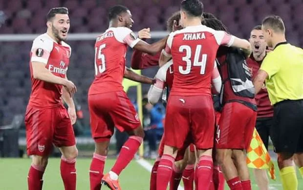 "Arsenal" yarıminalda - VİDEO 