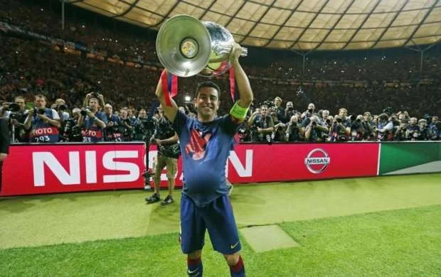 Xavi "butslarını mıxdan asır" - AÇIQLAMA 