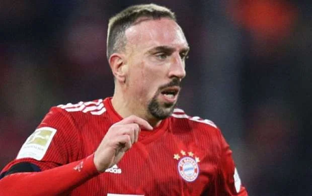 Ulduz futbolçu "Bavariya"dan ayrılır - RƏSMİ 